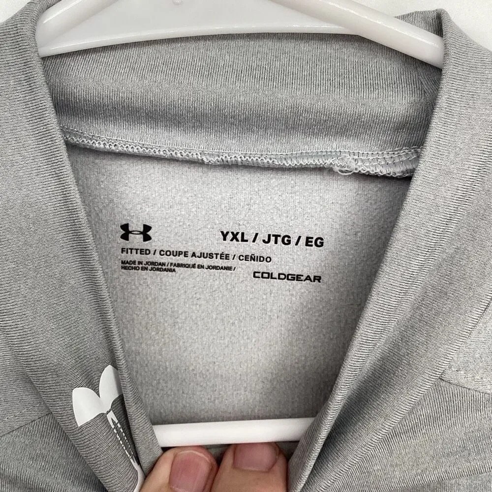Youth Under‎ Armour Coldgear long sleeved Mock Neck gray/white XL